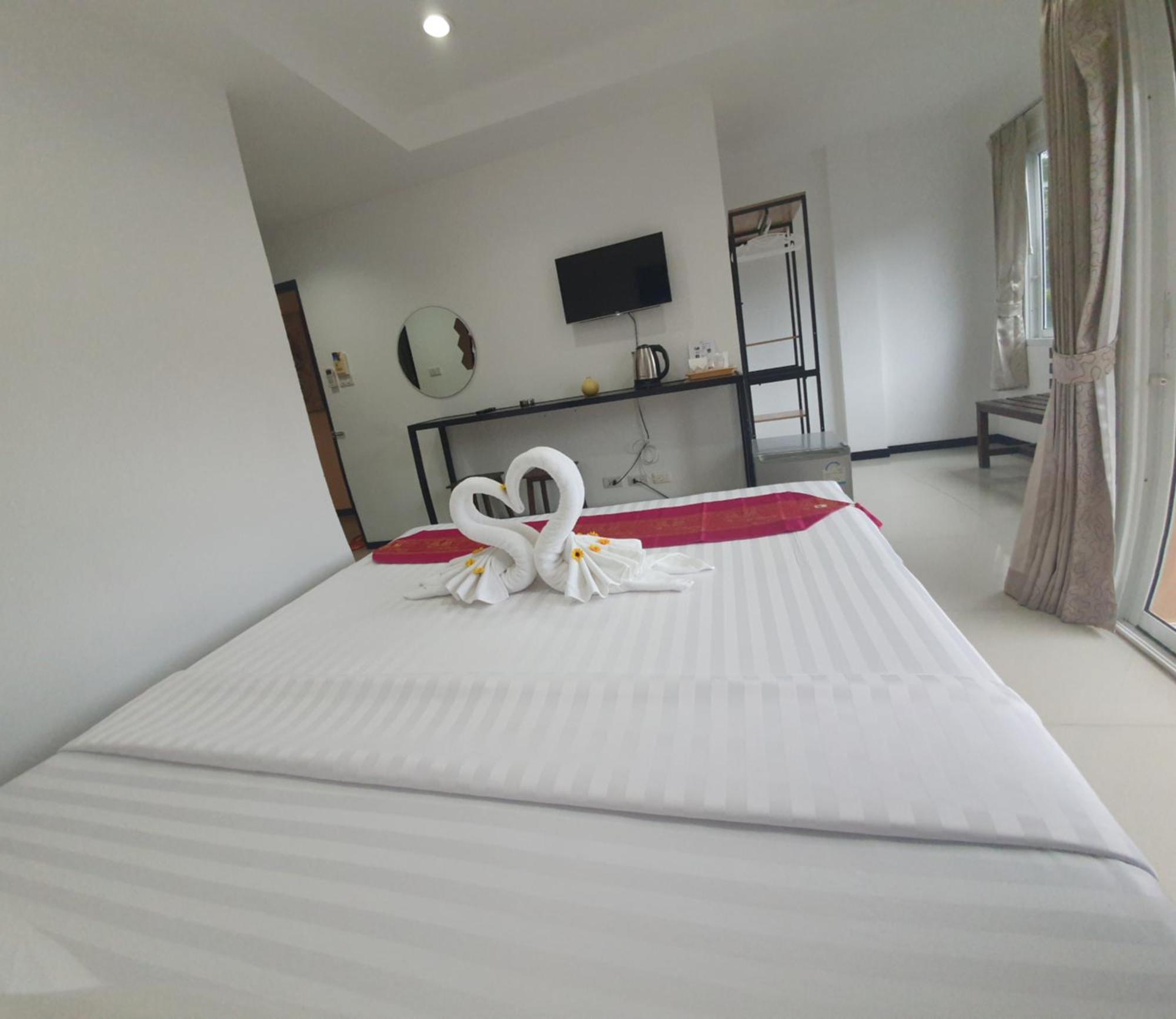 At Home Hotel Patong Ngoại thất bức ảnh